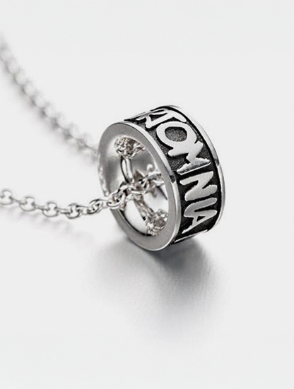 Omina Relief klein mit Silbercollier